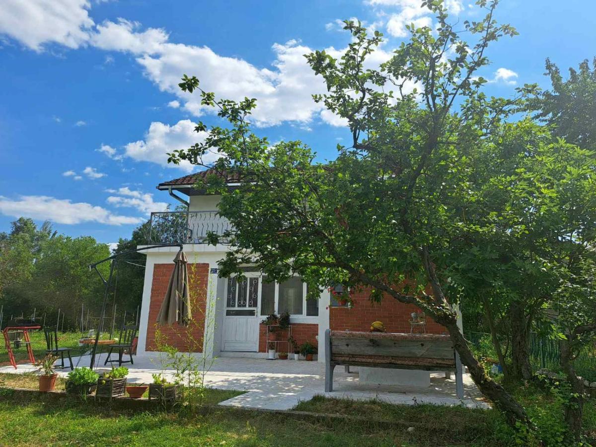 Guest House Green River Ljubuški Exterior foto